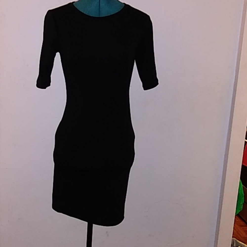Forever 21 Mid length half sleeve black dress